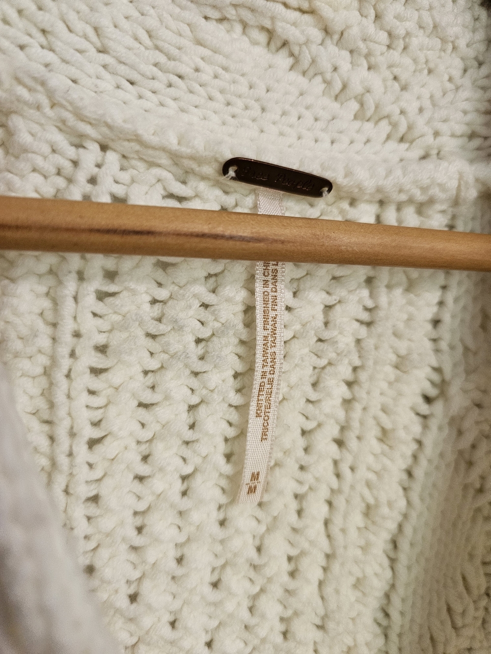 Free People Cable Knit Wrap Shrug Cream Size Medium Pompom Cotton Blend - Picture 7 of 8